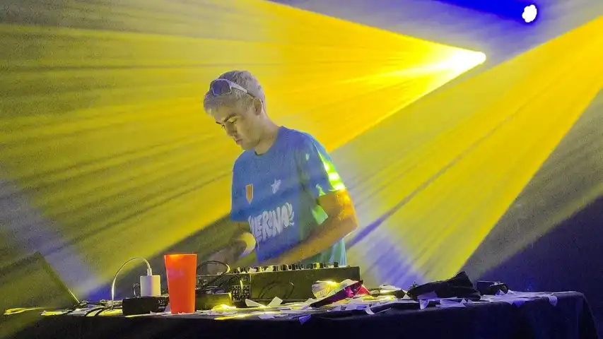 Contestant Image - DJ DAORI