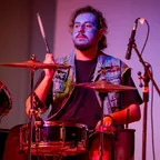 Imatge - Adam López