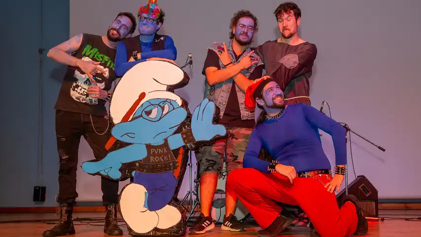 Contestant Image - Els Barrufets Antisistema