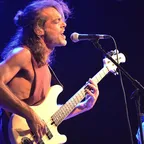 Member image - Santi Cos