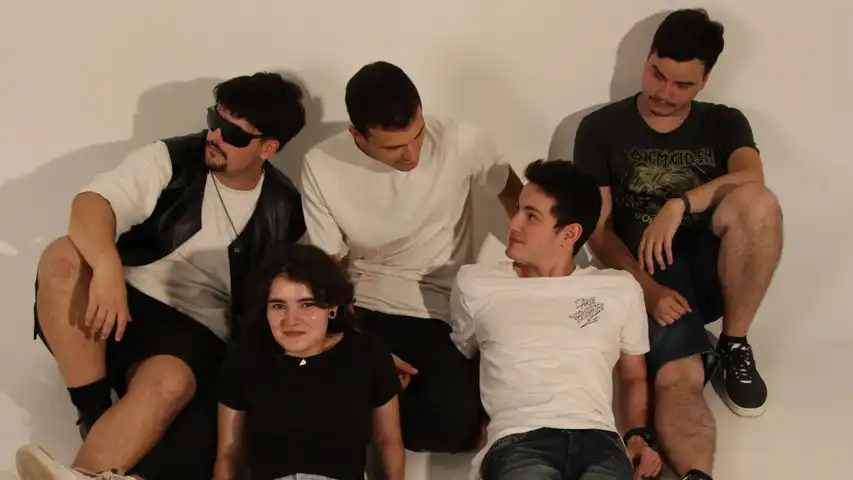 Contestant Image - Evadirse