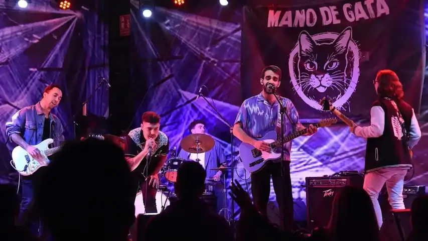 Contestant Image - Mano de Gata