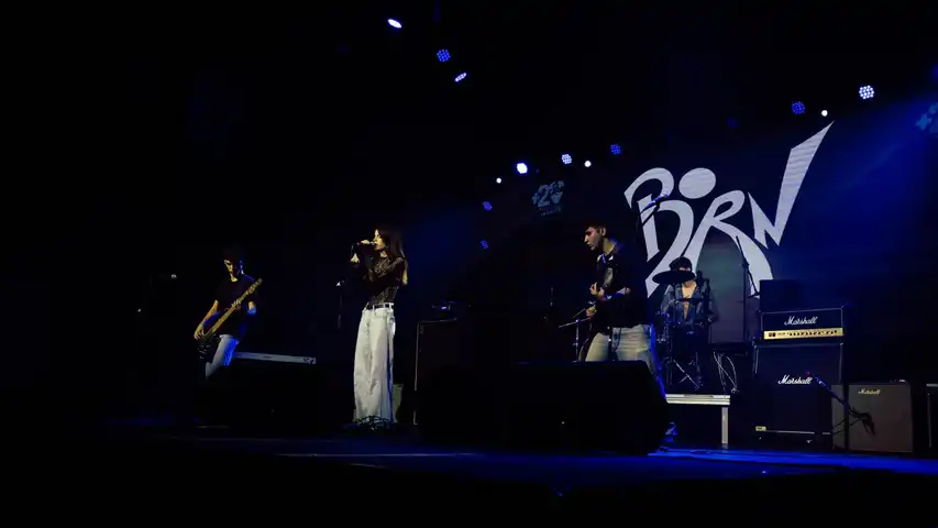 Contestant Image - Born